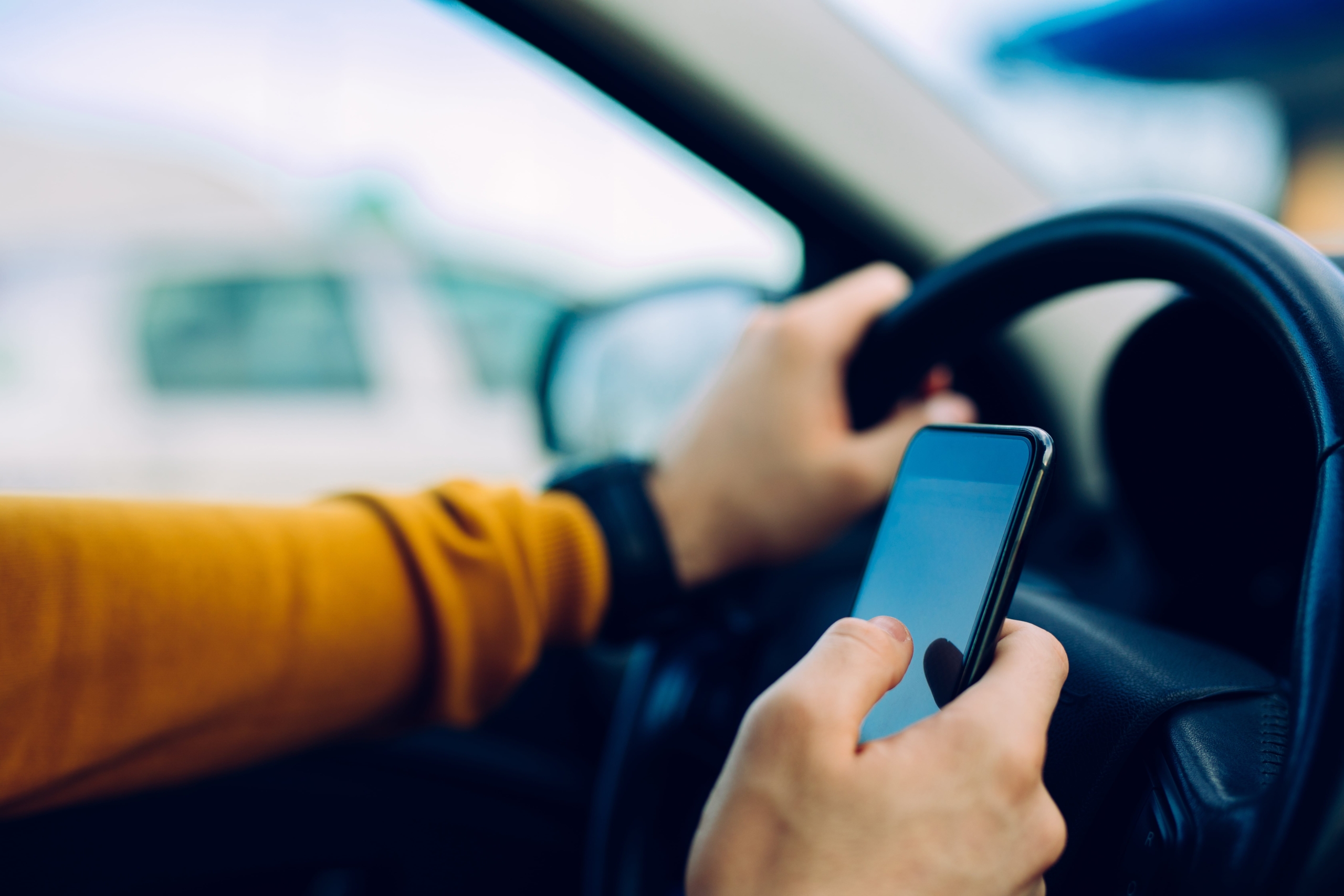 What Are The Most Common Types Of Distractions While Driving? | Law ...